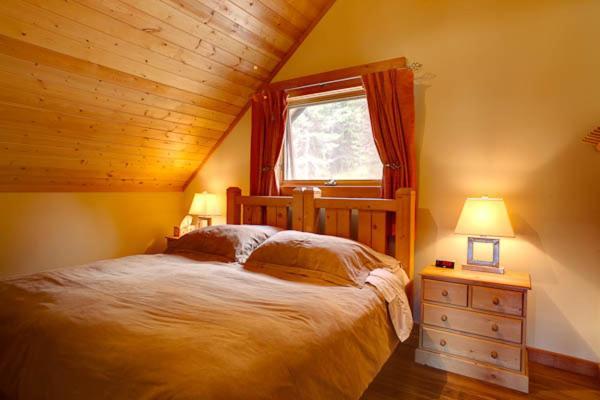 Mount 7 Lodges Голден Номер фото